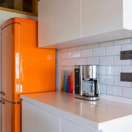 Apartamento Your Colorful, Stylish & New Penthouse W Terrace