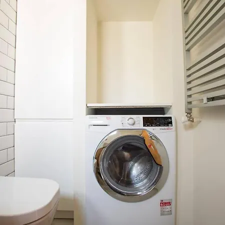 Apartamento Your Colorful, Stylish & New Penthouse W Terrace *
