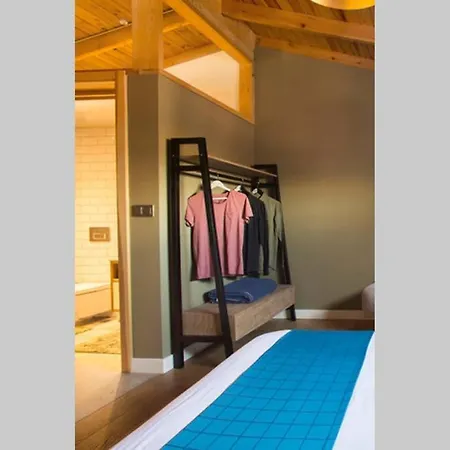 Your Colorful, Stylish & New Penthouse W Terrace Apartamento Estambul
