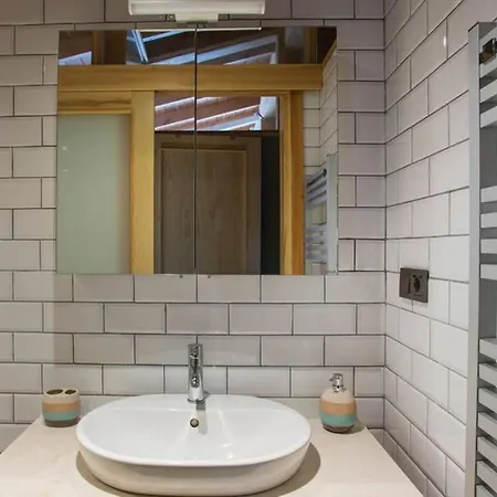 Apartamento Your Colorful, Stylish & New Penthouse W Terrace Estambul