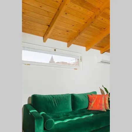 Apartamento Your Colorful, Stylish & New Penthouse W Terrace Estambul
